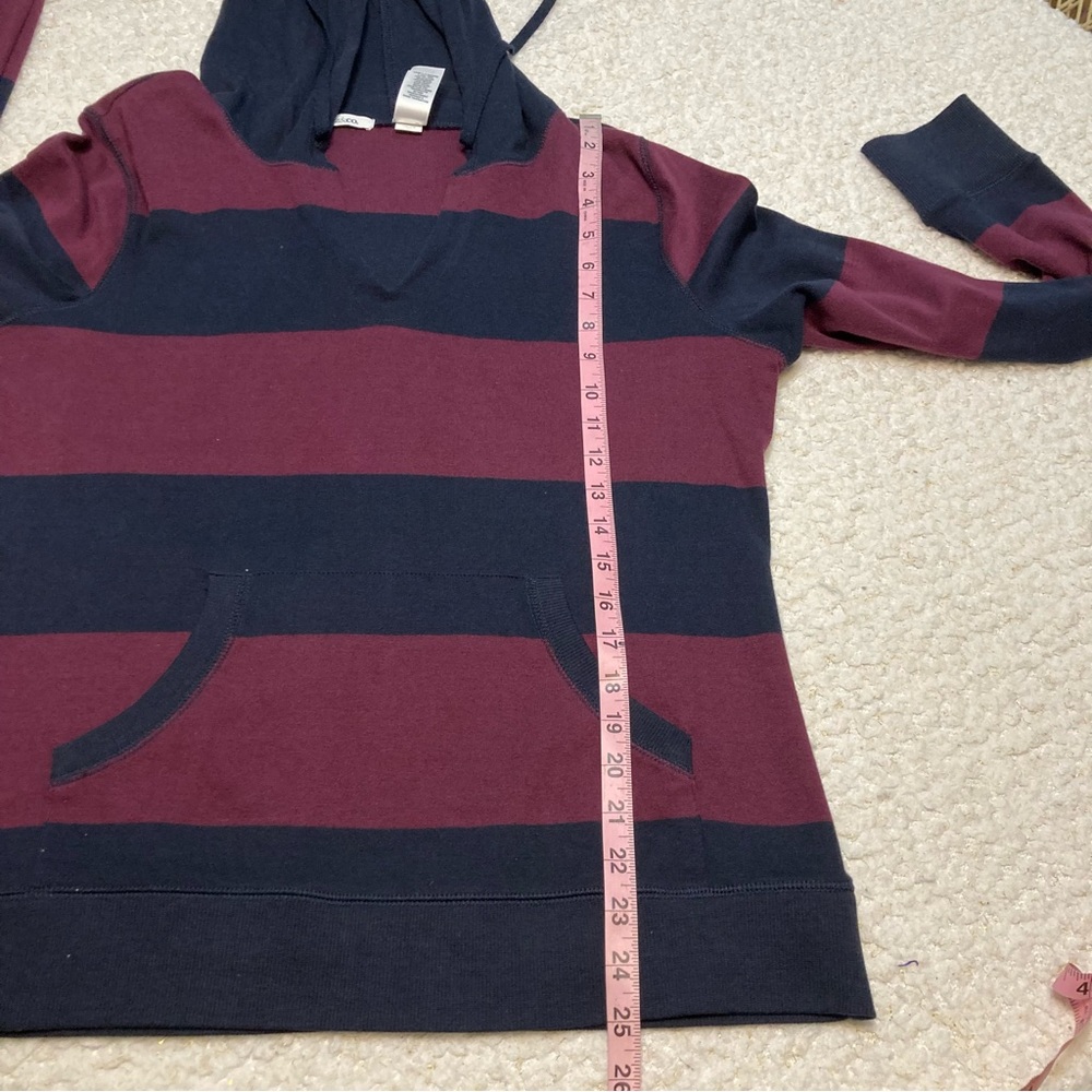 💜💙 Liz & Co Striped Hoodie – Cozy Casual Favorite ✨ 💙💜 - Picture 8 of 11